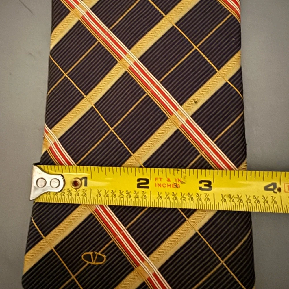 Vintage Valentino Men's Tie with Blue and yellow Stripes silk